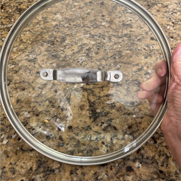 GLASS LID GOOD CONDITION 11” CIRCUMFERENCE OUTER/ INNER STAINLESS RIM 10” - Picture 2 of 9